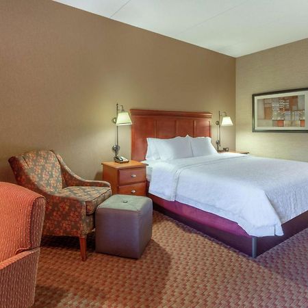 Hampton Inn East Peoria Exteriör bild