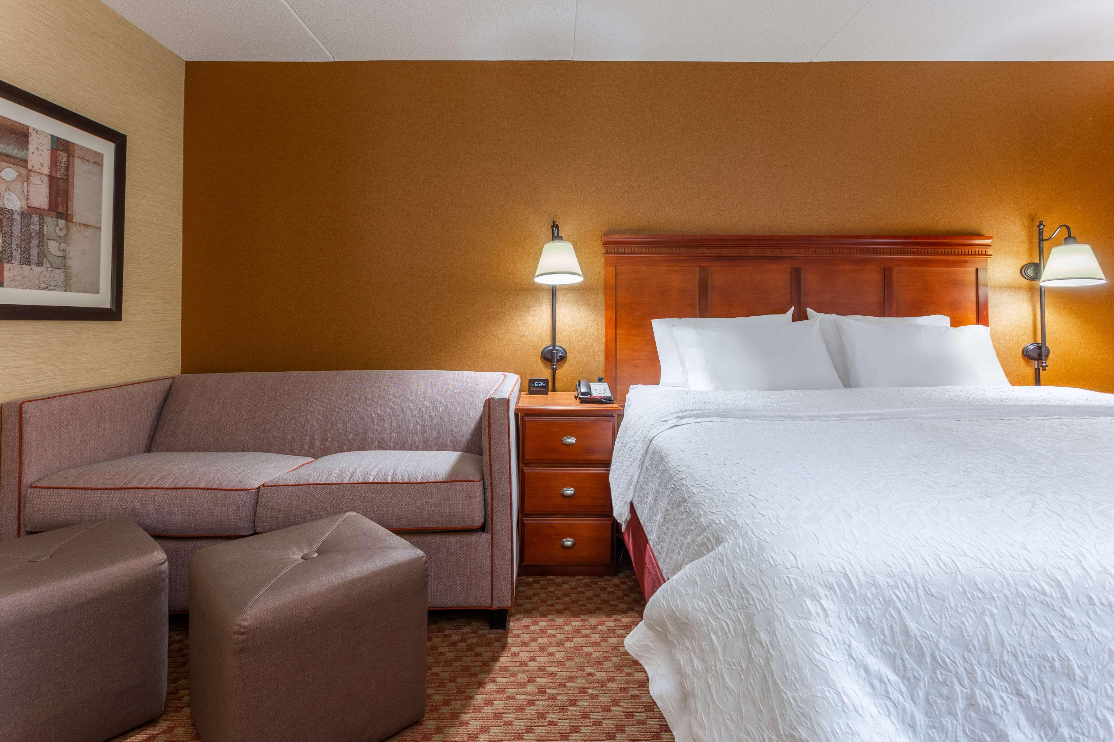 Hampton Inn East Peoria Exteriör bild